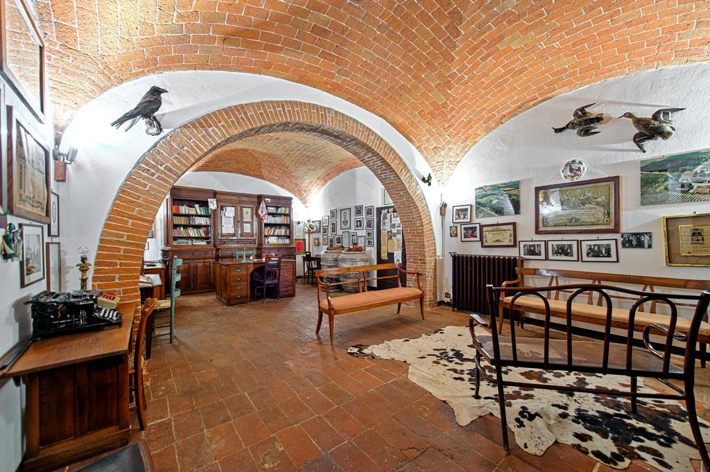 Tenuta Di Petriolo Pensionat Torrita di Siena Exteriör bild