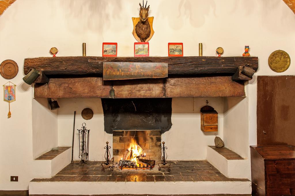 Tenuta Di Petriolo Pensionat Torrita di Siena Exteriör bild